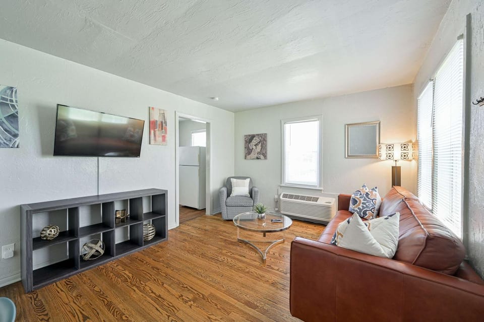 Great for travel workers affordable for long stay Apartment in Oklahoma City
