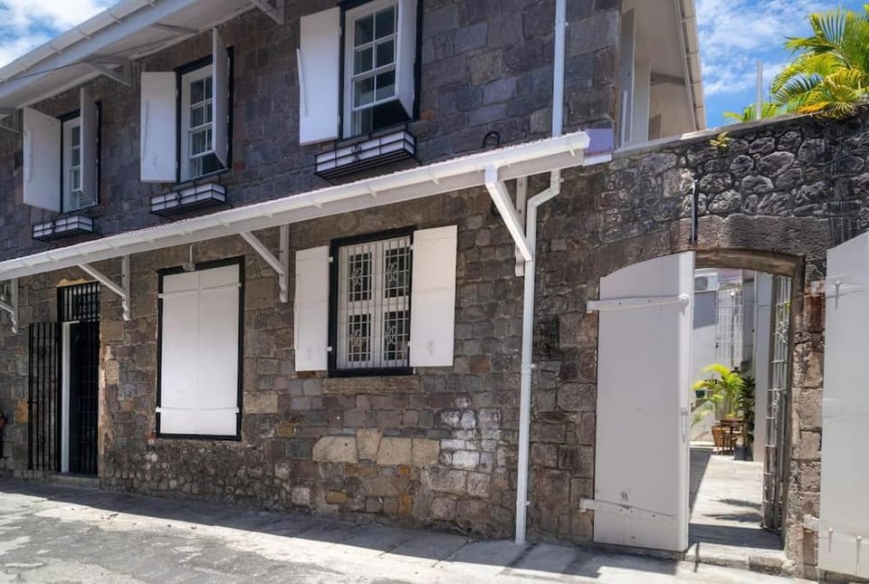 Melrose Apartment Apartment in Dominica
