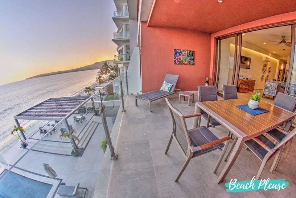 Casa del Mar Bucerias - Beachfront Condos House in Bucerias