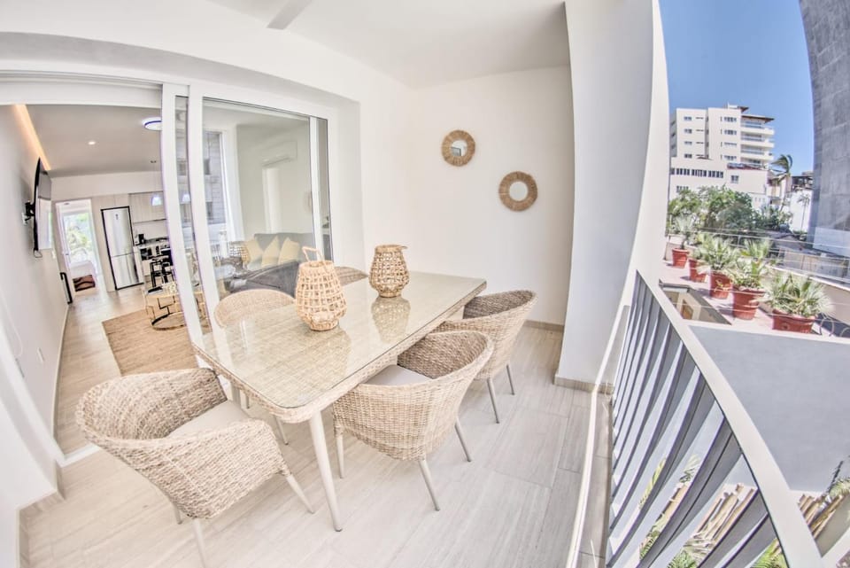 Casa Las Palmas - Condos by the Beach with Rooftop Pool Apartment in Bucerias
