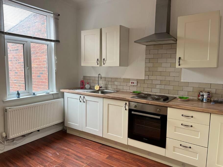 The First-central Wigan 8 guests House in Wigan