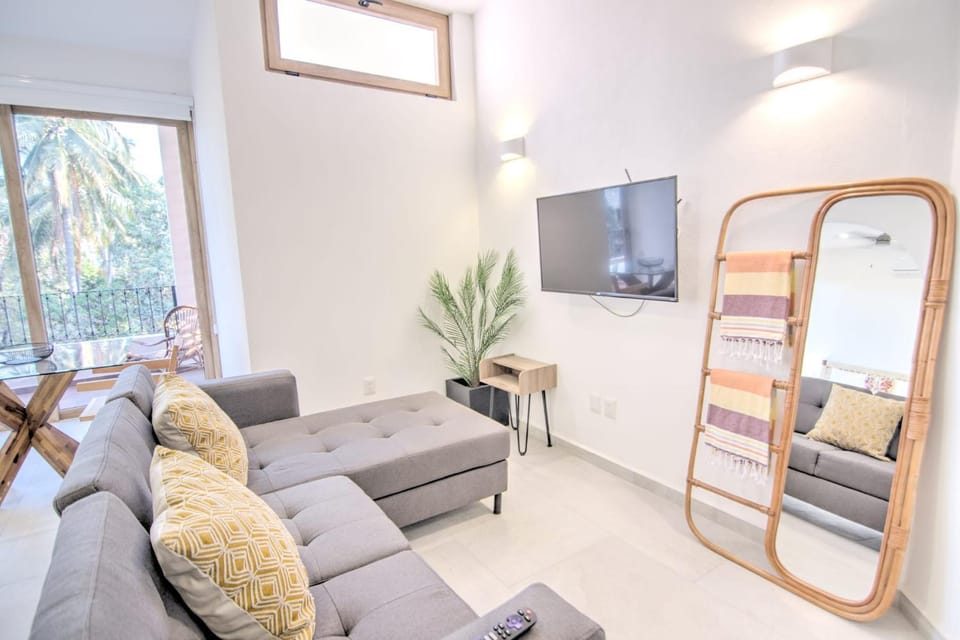 Estadios Suites - Only 3 Blocks to Beach Apartment in Bucerias