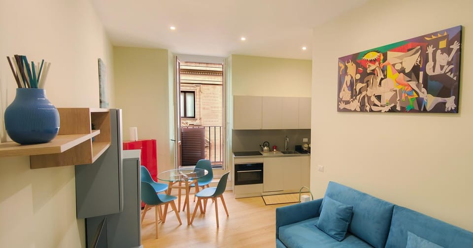 Kitchen or kitchenette, Living room