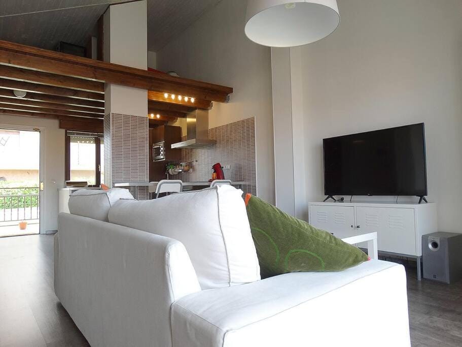 TV and multimedia, Living room