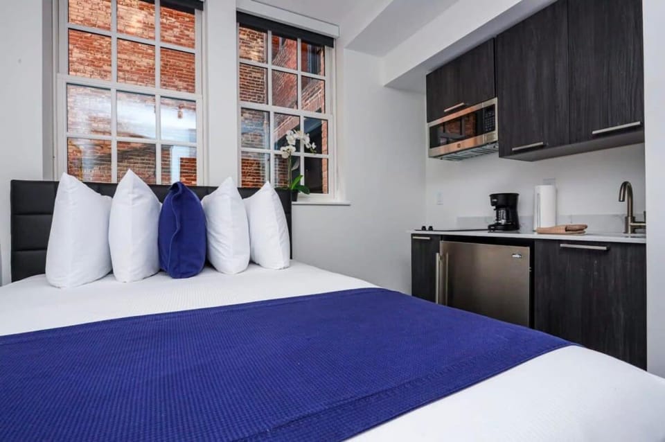 Modern Studio in Historic Boston - Garden Unit #4 Apartment in Boston