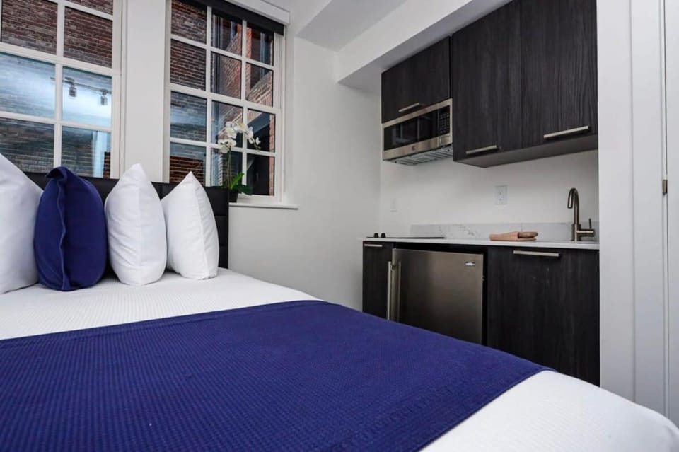 Modern Studio in Historic Boston - Garden Unit #4 Apartment in Boston