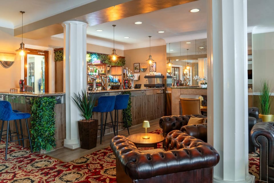 Lounge or bar