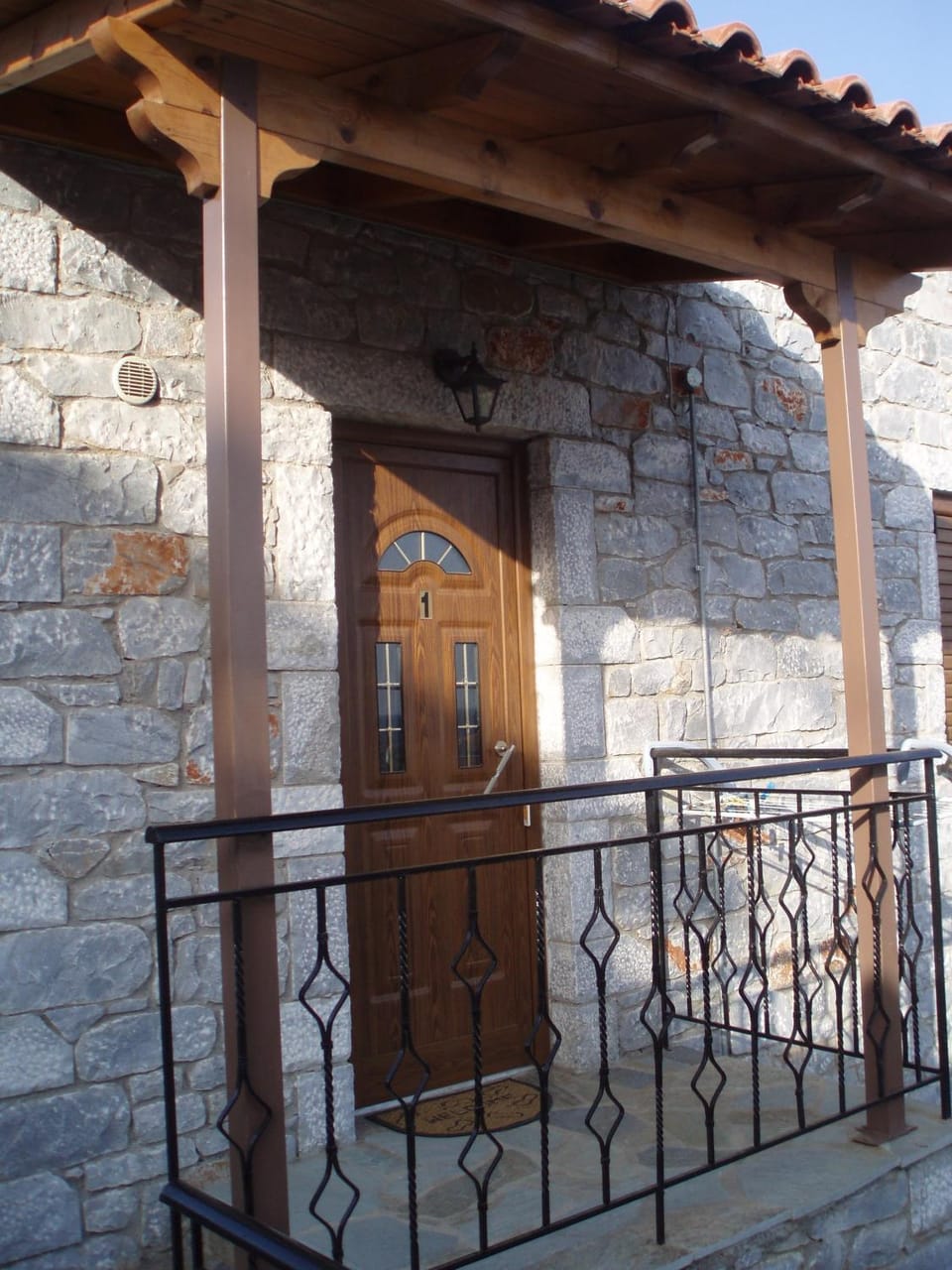 Facade/entrance