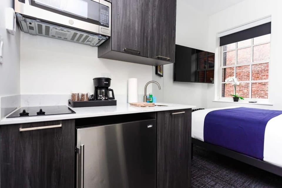 Stylish Studio in Historic Boston - Unit #404 Apartment in Boston