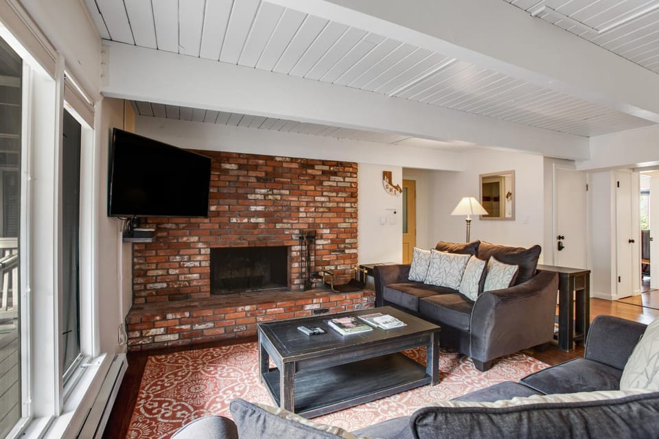 Chateau Chaumont by Snowmass Vacations Apartment in Aspen