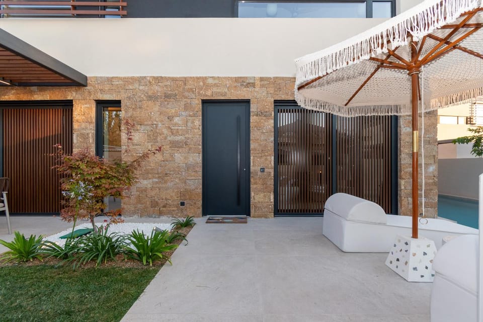 SithoniaRS Luxury Three Floors Villa With Private Pool & Garden Villa in Nikiti