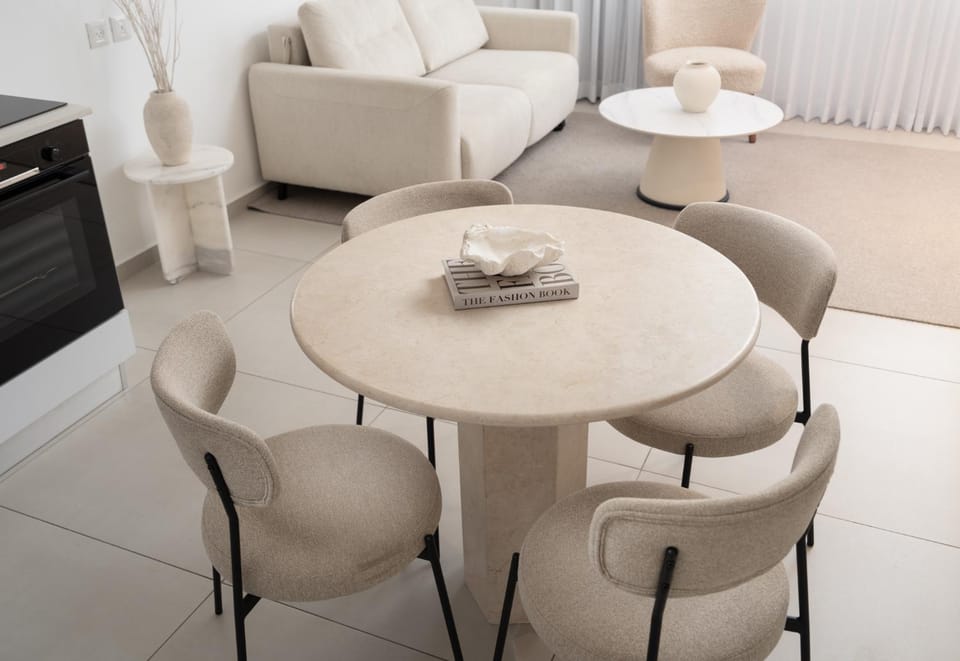 Living room, Seating area, Dining area