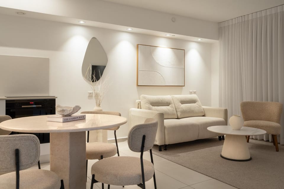 Living room, Seating area, Dining area