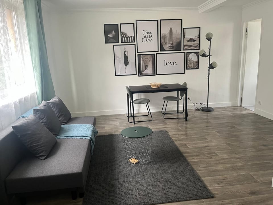 Cosy T2 Parking privé - 4 personnes proche Paris - Centre Ville Apartment in Île-de-France