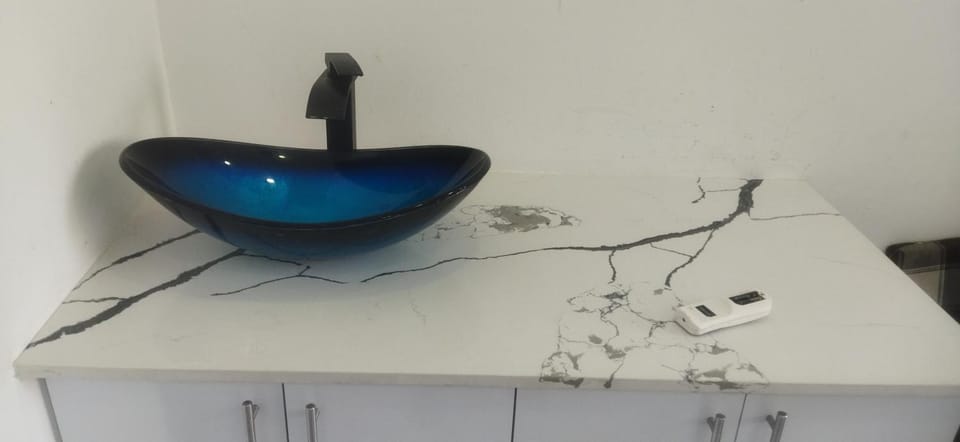 סטודיו עם גקוזי ענק מול כינרת Apartment in Tiberias