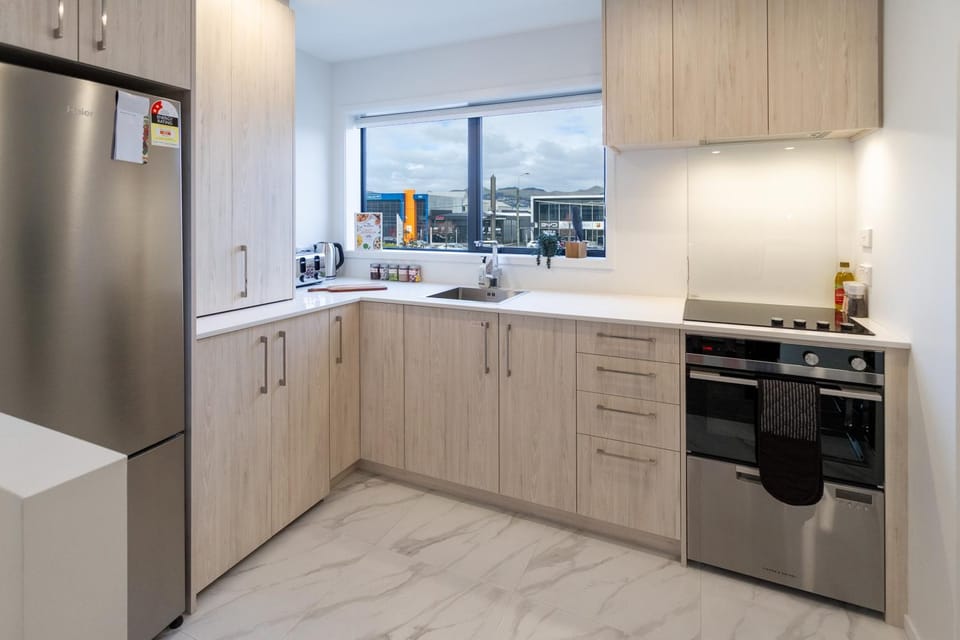 Coffee/tea facilities, Kitchen or kitchenette, dishwasher, minibar, oven, pet friendly, stove, toaster
