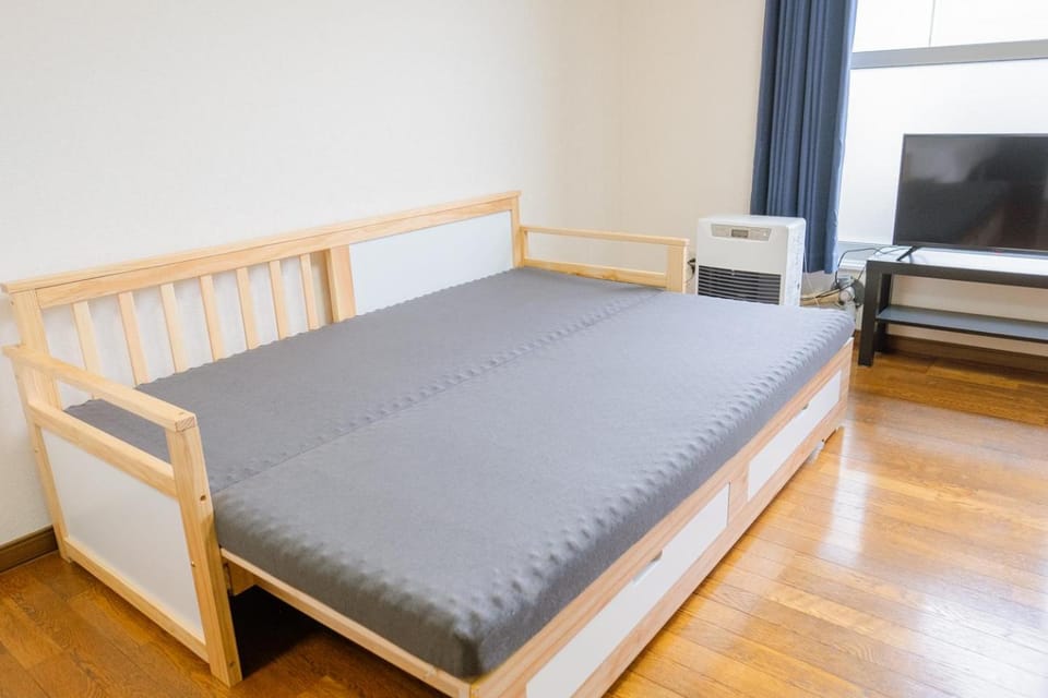 Bed, TV and multimedia