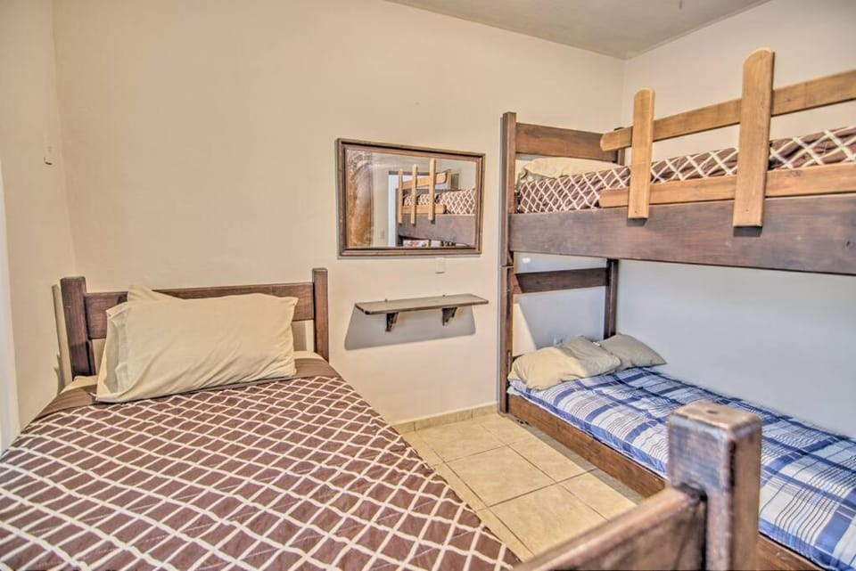 Perla del Mar - Large Pool and 6 blocks to Beach House in Bucerias