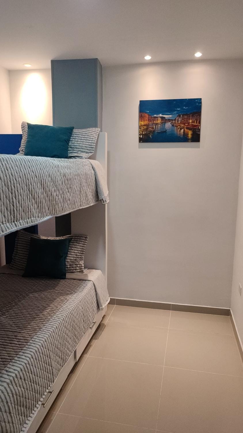 202-Cómodo y moderno apartamento de 2 habitaciones en la mejor zona céntrica de Ibagué Apartment in Ibagué
