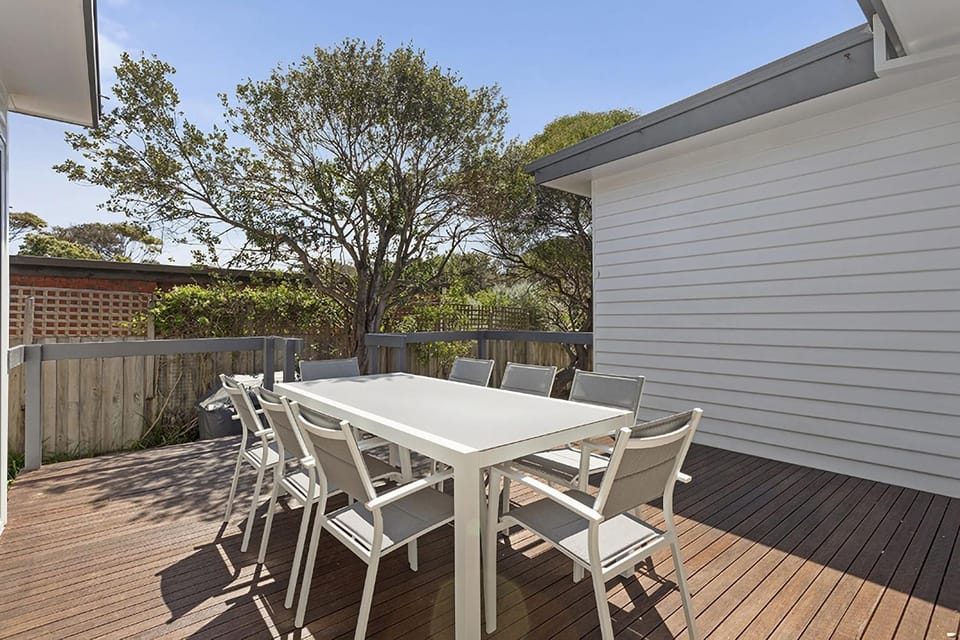 Patio, Dining area