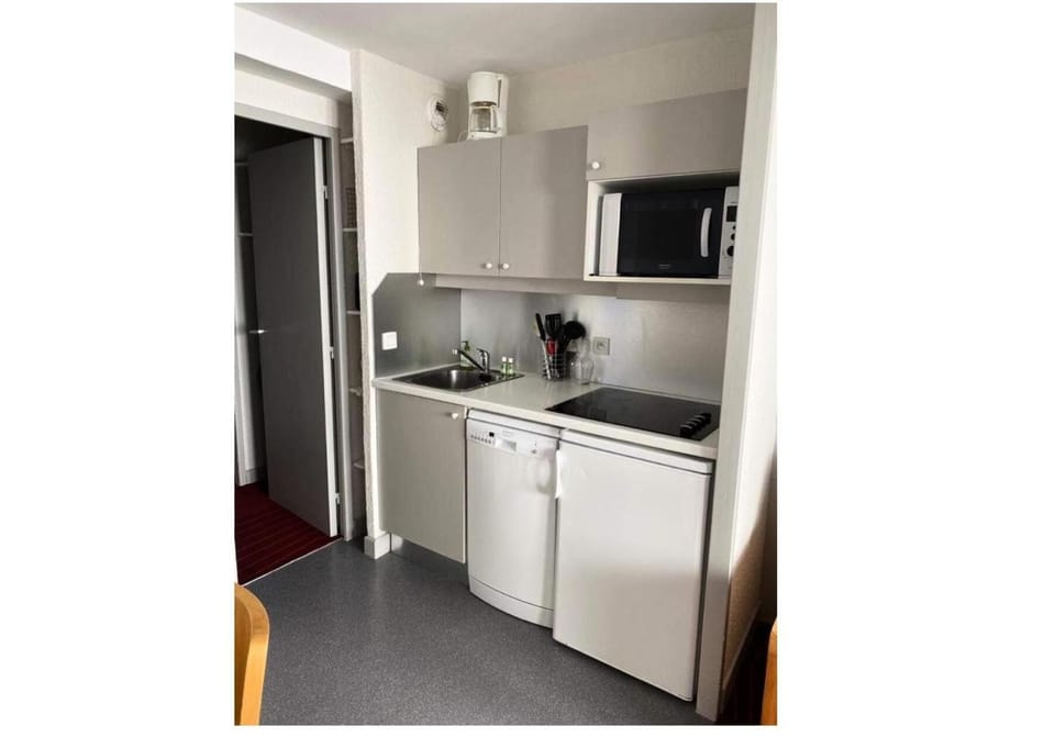 oven, kitchen