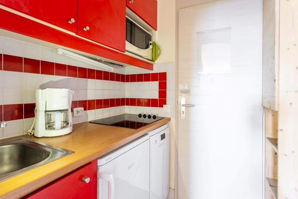 Bathroom, kitchen