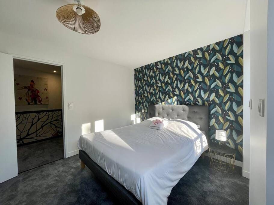 Logis de la Pomme d'Or x Melrose House in Bayeux