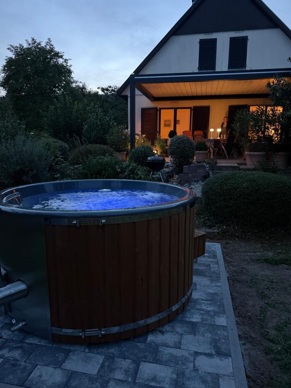 Hot Tub, Garden view