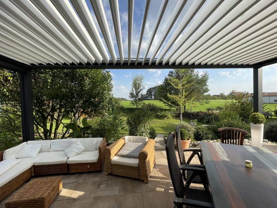 Property building, Patio, Garden
