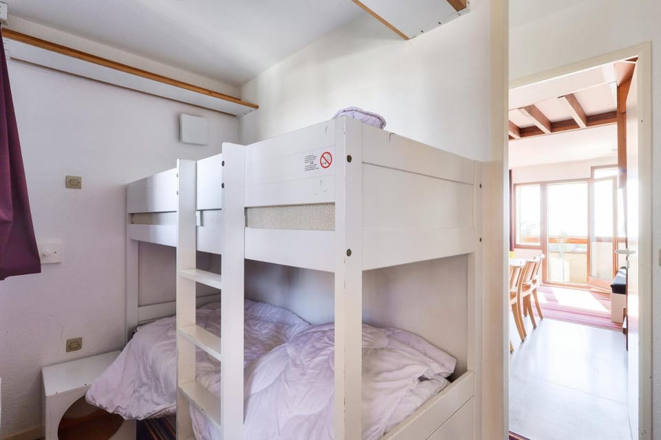 Bed, Bathroom, Bedroom, furniture