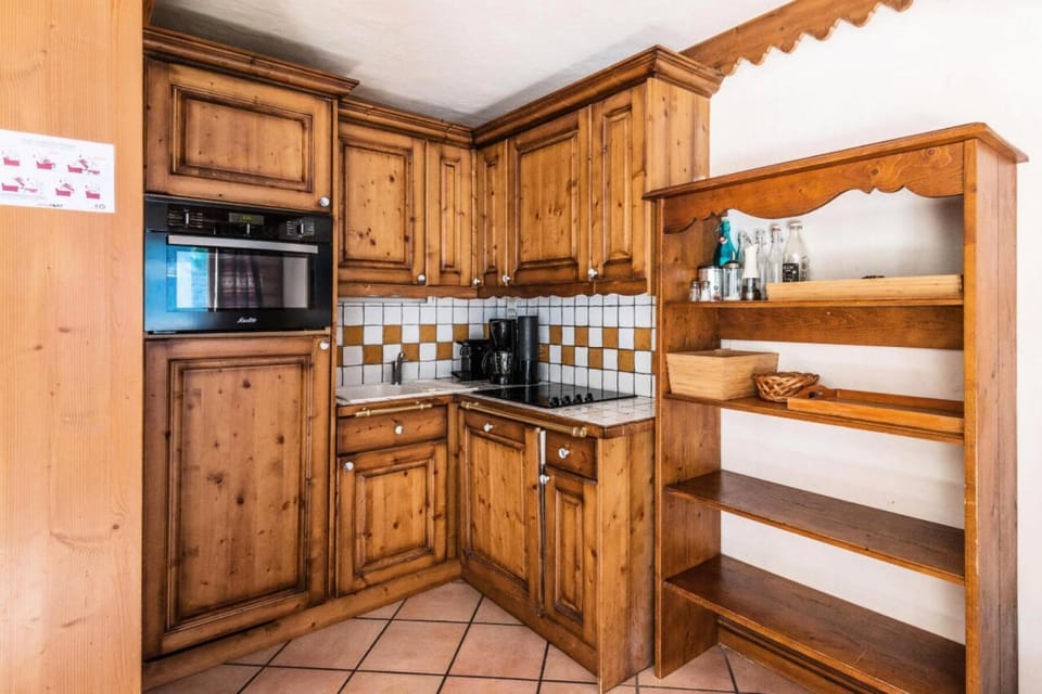 oven, kitchen
