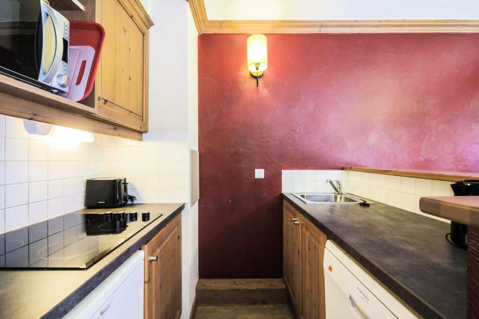 Bathroom, kitchen