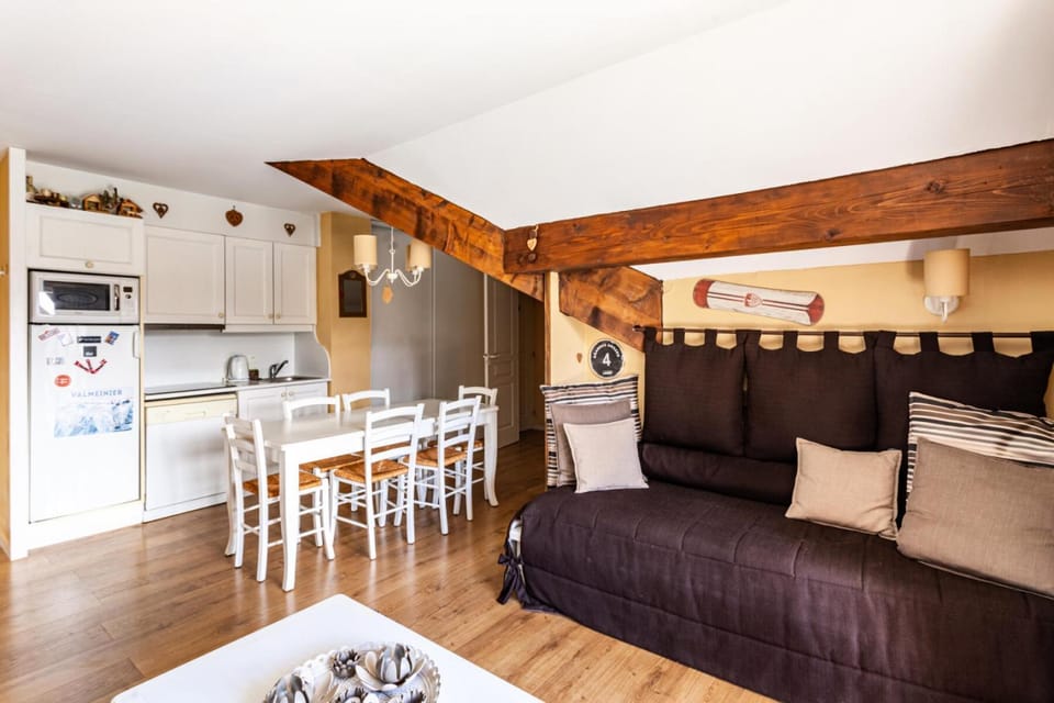 Bed, kitchen