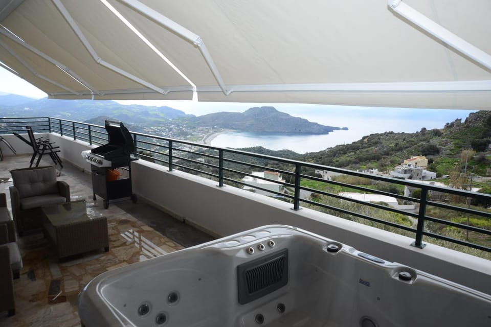 Natural landscape, Hot Tub, View (from property/room), Balcony/Terrace, Sea view