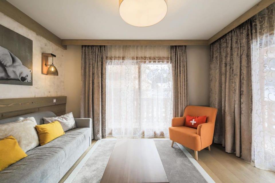 Bed, Living room