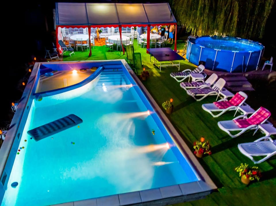 Pool view, Swimming pool
