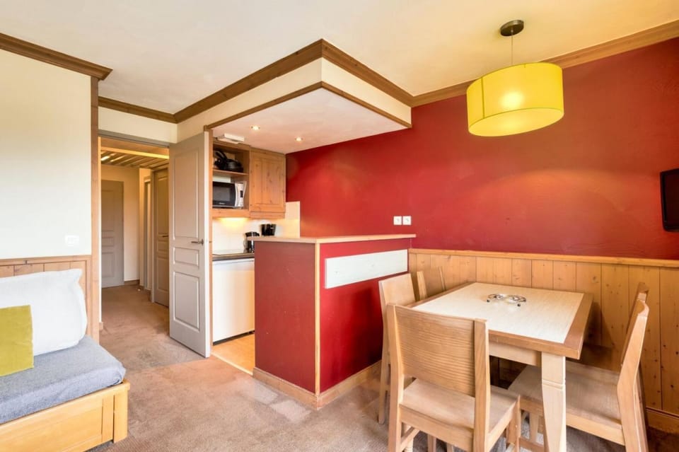 Bed, kitchen