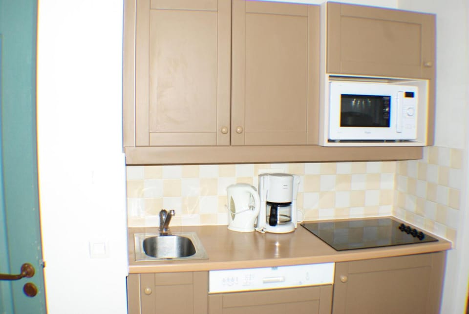 oven, kitchen