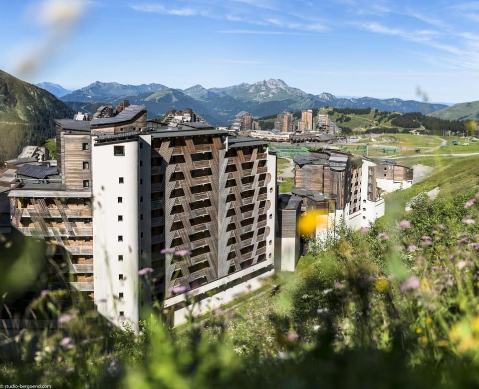 City view, Mountain view
