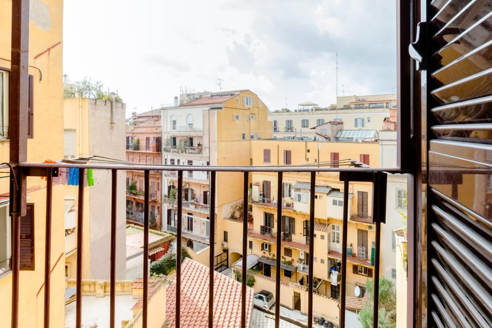 Day, Neighbourhood, View (from property/room), Balcony/Terrace, City view, Street view, Location
