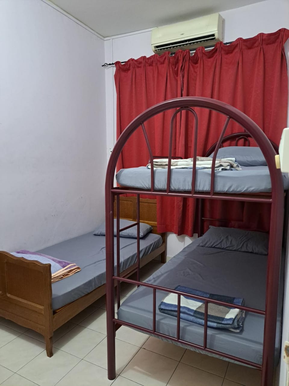 Photo of the whole room, bunk bed
