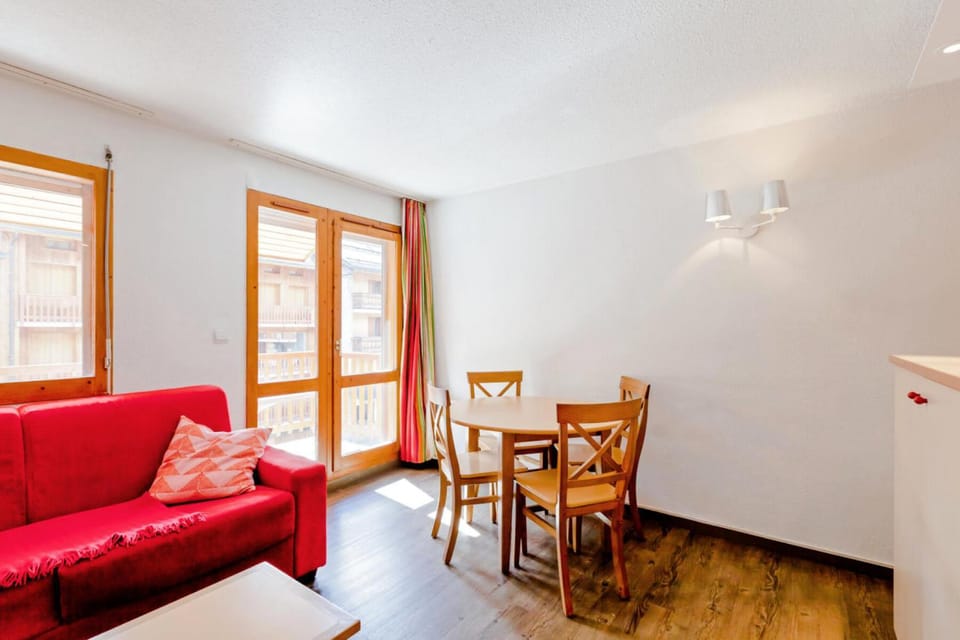 Bed, furniture, kitchen