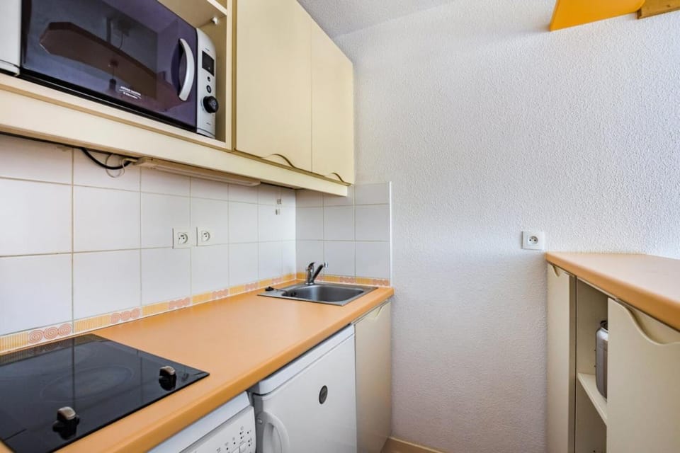 Bathroom, kitchen