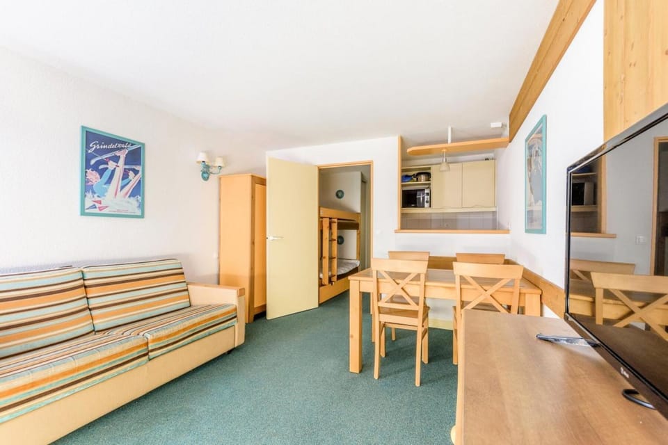 Bed, kitchen