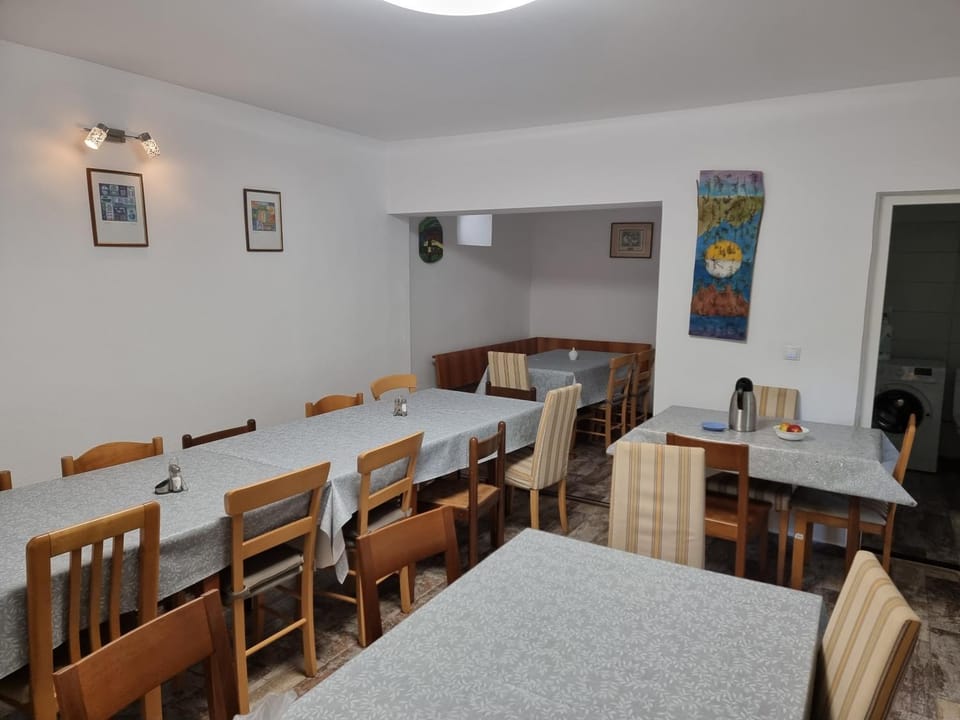 Munich Residence Apartment in Brașov County