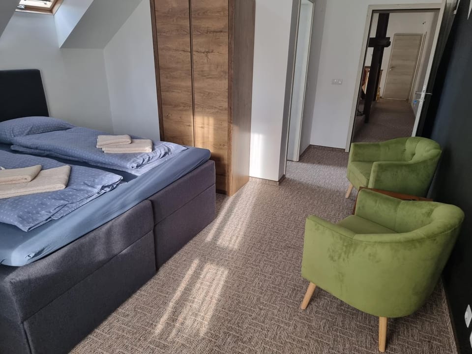 Munich Residence Apartment in Brașov County