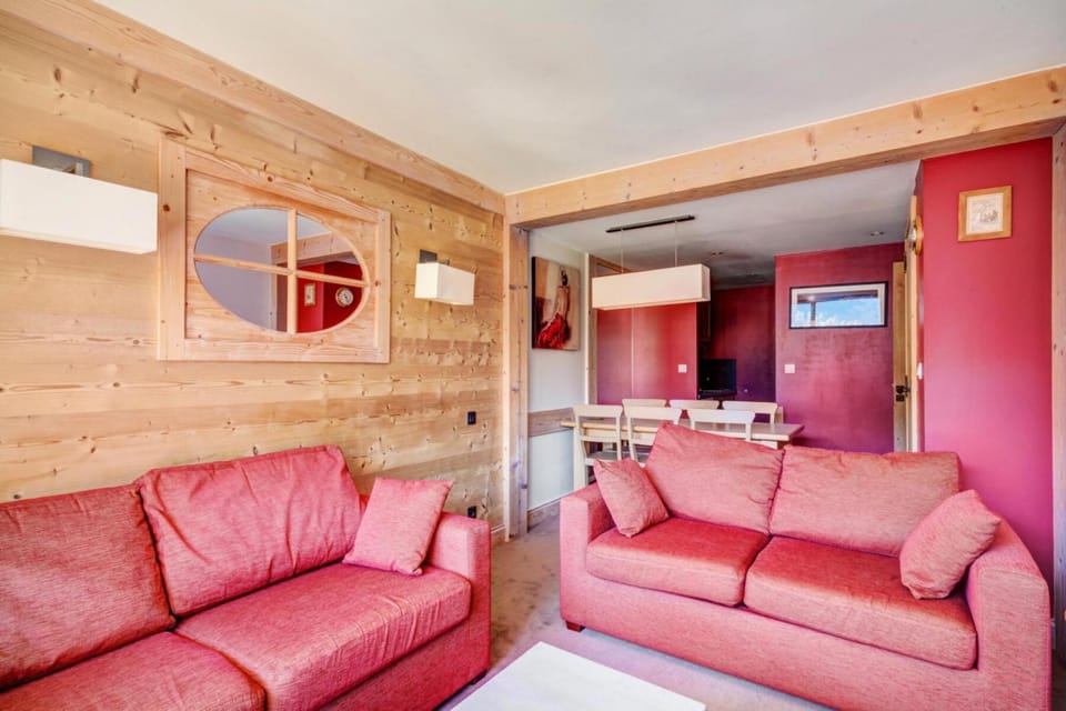 Bed, Living room, furniture