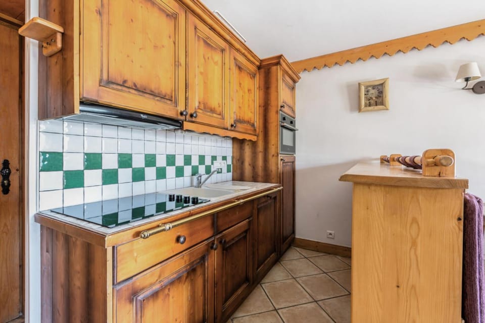 Bathroom, kitchen