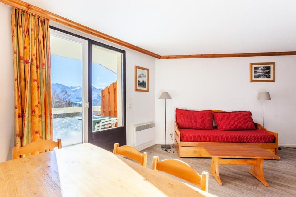 Résidence Les Bergers - maeva Home - Studio vue montagne + coin cabine 6 personnes - Sélection MAE-0016 Cabin in Huez