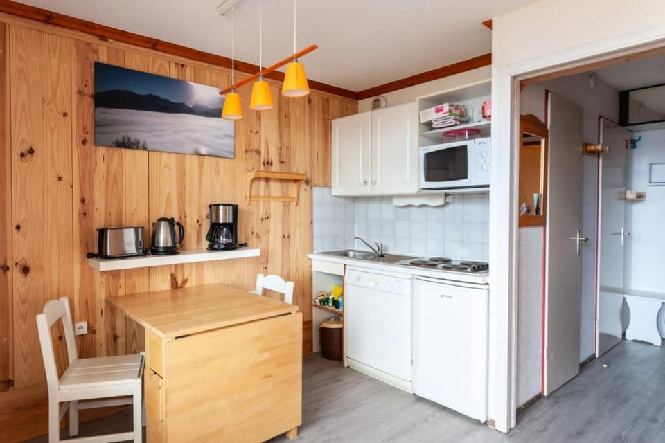 oven, kitchen